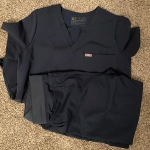 FIGS dark harbor scrub top + bottom